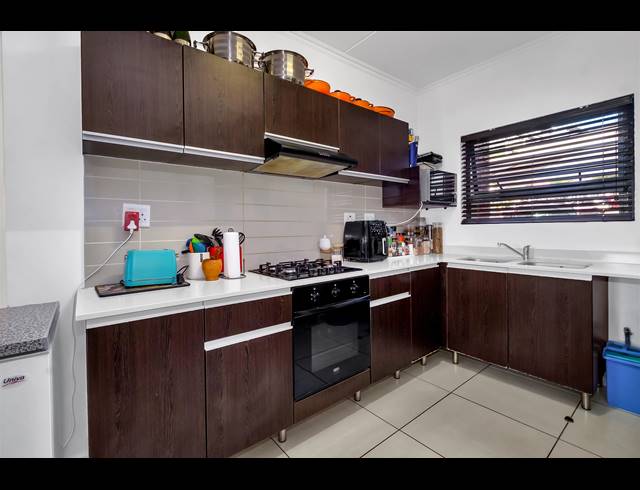3 BEDROOM APARTMENT FOR SALE IN DAINFERN
